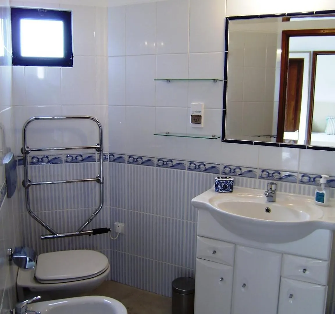 Villa Vale Do Lobo 2 Townhouse 3 Bedroom Close To Amenities And Beach 0*,  Portugal