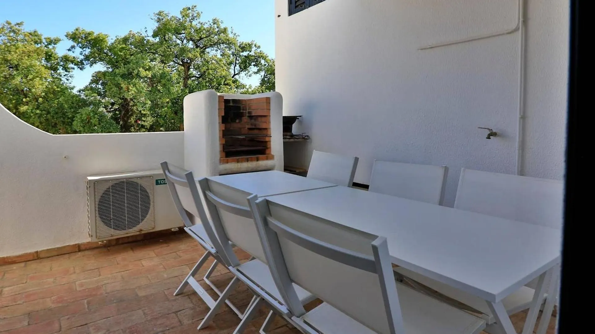 Villa Vale Do Lobo 2 Townhouse 3 Bedroom Close To Amenities And Beach
