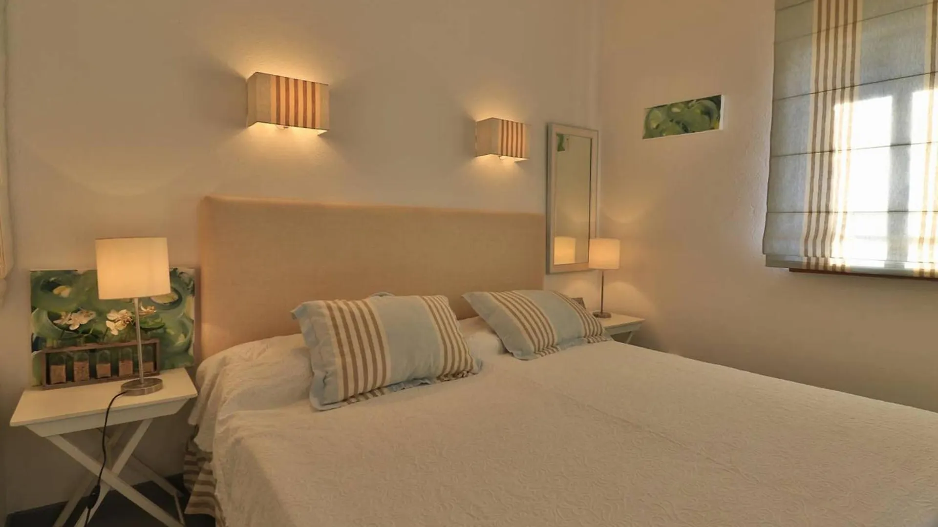 Villa Vale Do Lobo 2 Townhouse 3 Bedroom Close To Amenities And Beach