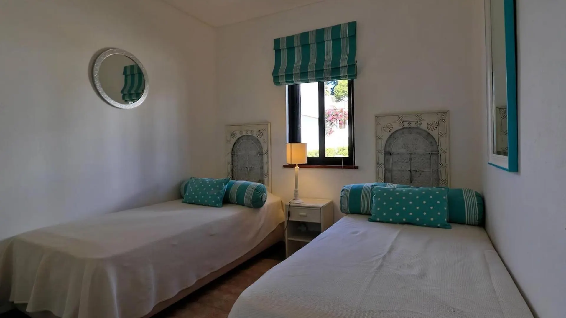Villa Vale Do Lobo 2 Townhouse 3 Bedroom Close To Amenities And Beach 0*,  Portugal